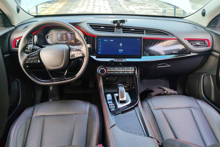 Used Dongfeng Aeolus AX7 2022 Mach Edition 1.5T DCT DF41 Center Console