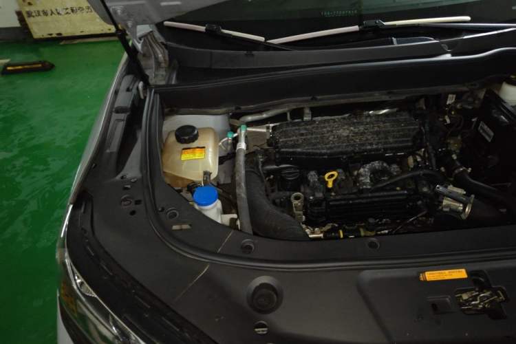 Used Dongfeng Aeolus AX7 2022 Mach Edition 1.5T DCT DF41 Engine Bay Right