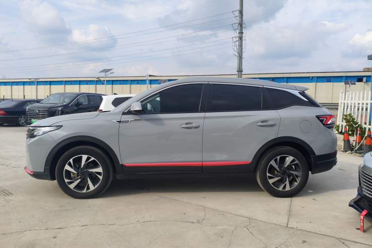 Used Dongfeng Aeolus AX7 2022 Mach Edition 1.5T DCT DF31 Exterior 3