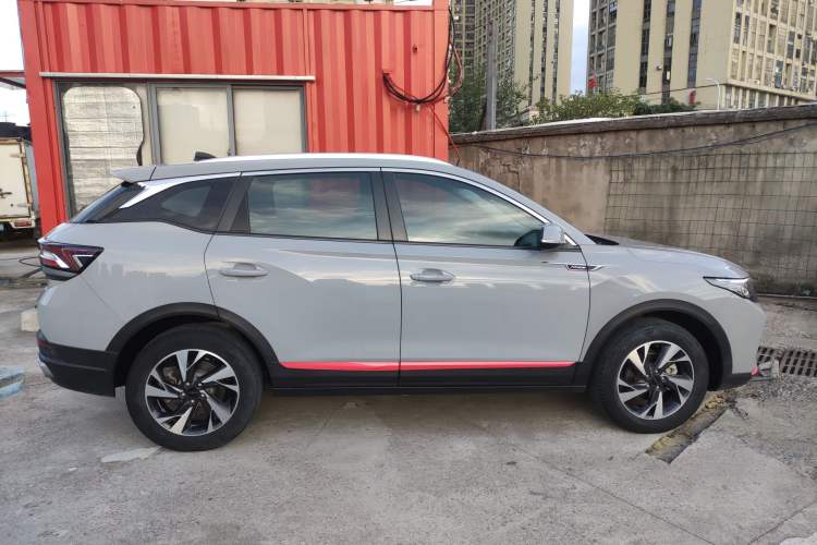 Used Dongfeng Aeolus AX7 2022 Mach Edition 1.5T DCT DF31 Exterior 6