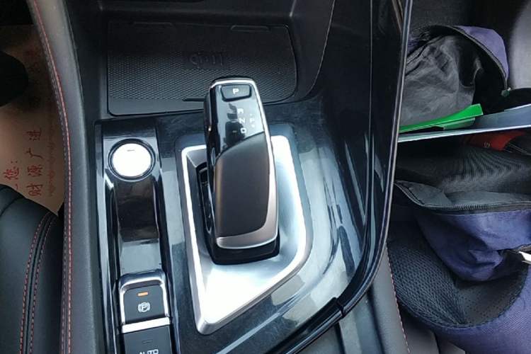 Used Dongfeng Aeolus AX7 2022 Mach Edition 1.5T DCT DF51 Gear Lever