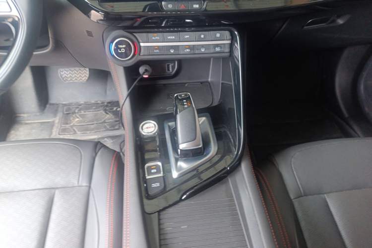 Used Dongfeng Aeolus AX7 2022 Mach Edition 1.5T DCT DF41 Gear Lever