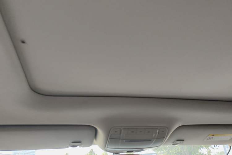 Used Dongfeng Aeolus AX7 2022 Mach Edition 1.5T DCT DF31 Headliner