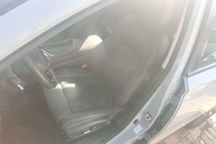 Used Dongfeng Aeolus AX7 2022 Mach Edition 1.5T DCT DF51 Left Front Seat