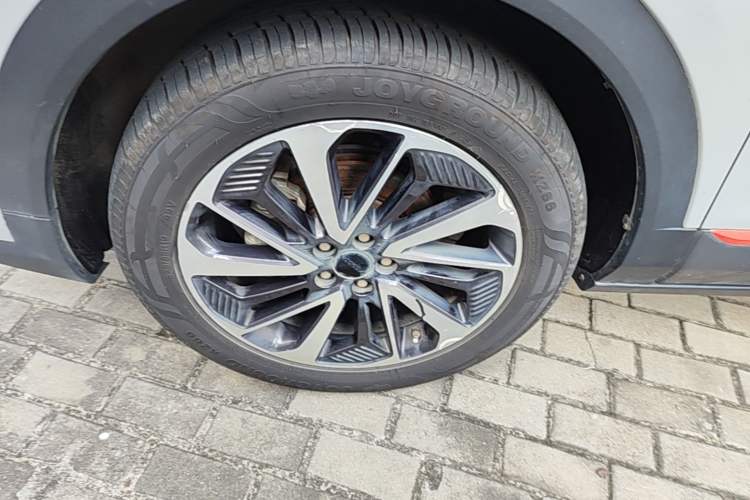 Used Dongfeng Aeolus AX7 2022 Mach Edition 1.5T DCT DF51 Left Front Wheel Hub