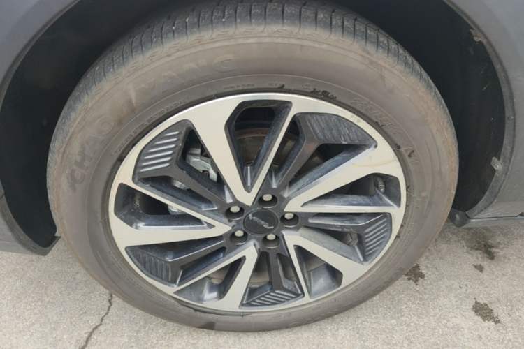 Used Dongfeng Aeolus AX7 2022 Mach Edition 1.5T DCT DF41 Left Front Wheel Hub