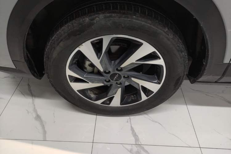 Used Dongfeng Aeolus AX7 2022 Mach Edition 1.5T DCT DF31 Left Front Wheel Hub