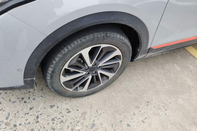 Used Dongfeng Aeolus AX7 2022 Mach Edition 1.5T DCT DF51 Left Front Wheel Hub