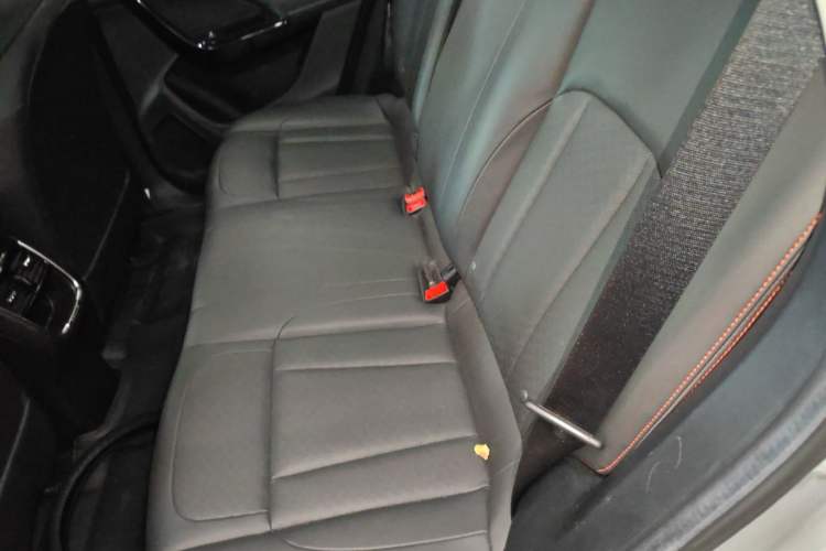 Used Dongfeng Aeolus AX7 2022 Mach Edition 1.5T DCT DF41 Left Rear Seat