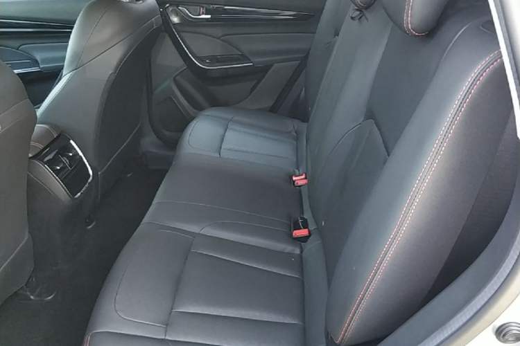Used Dongfeng Aeolus AX7 2022 Mach Edition 1.5T DCT DF51 Left Rear Seat