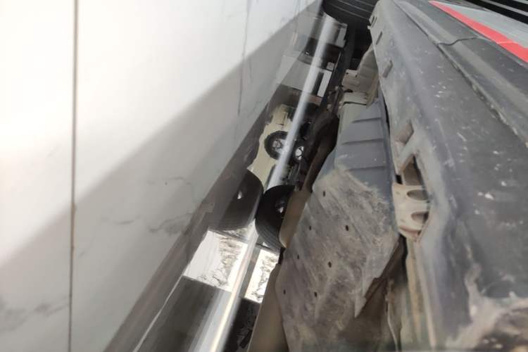 Used Dongfeng Aeolus AX7 2022 Mach Edition 1.5T DCT DF31 Left Side Sill