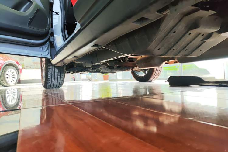 Used Dongfeng Aeolus AX7 2022 Mach Edition 1.5T DCT DF41 Left Side Sill