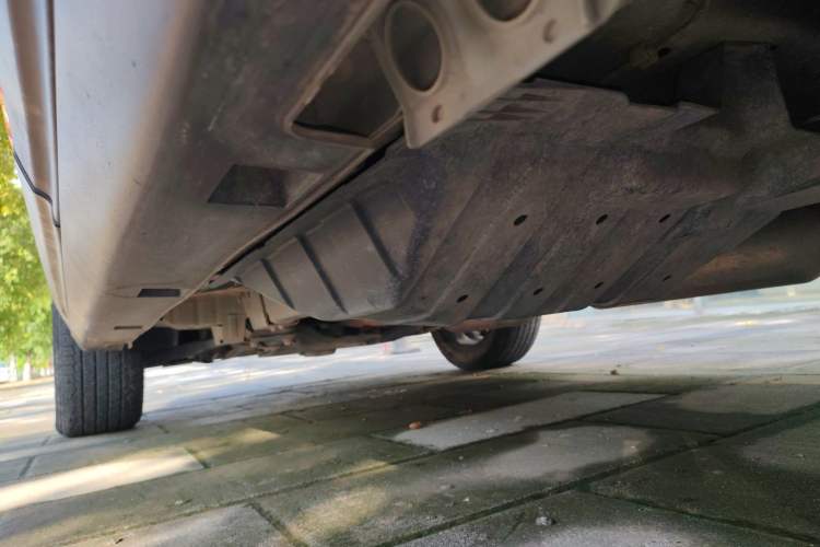 Used Dongfeng Aeolus AX7 2022 Mach Edition 1.5T DCT DF41 Left Side Sill