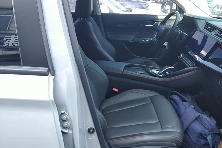 Used Dongfeng Aeolus AX7 2022 Mach Edition 1.5T DCT DF51 Right Front Seat
