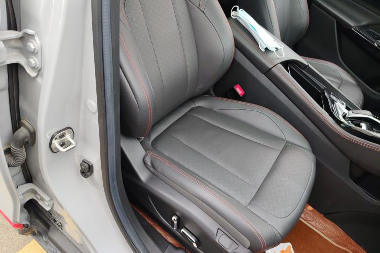 Used Dongfeng Aeolus AX7 2022 Mach Edition 1.5T DCT DF51 Right Front Seat