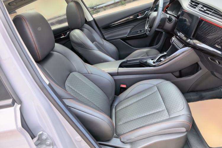 Used Dongfeng Aeolus AX7 2022 Mach Edition 1.5T DCT DF41 Right Front Seat