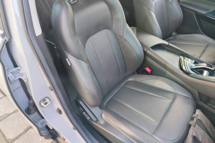 Used Dongfeng Aeolus AX7 2022 Mach Edition 1.5T DCT DF41 Right Front Seat