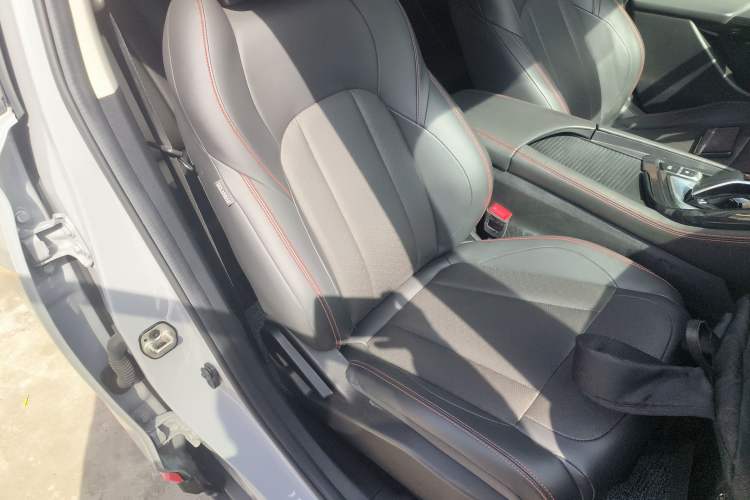 Used Dongfeng Aeolus AX7 2022 Mach Edition 1.5T DCT DF41 Right Front Seat