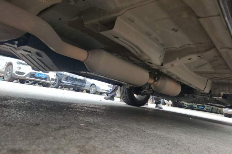 Used Dongfeng Aeolus AX7 2022 Mach Edition 1.5T DCT DF41 Right Side Sill