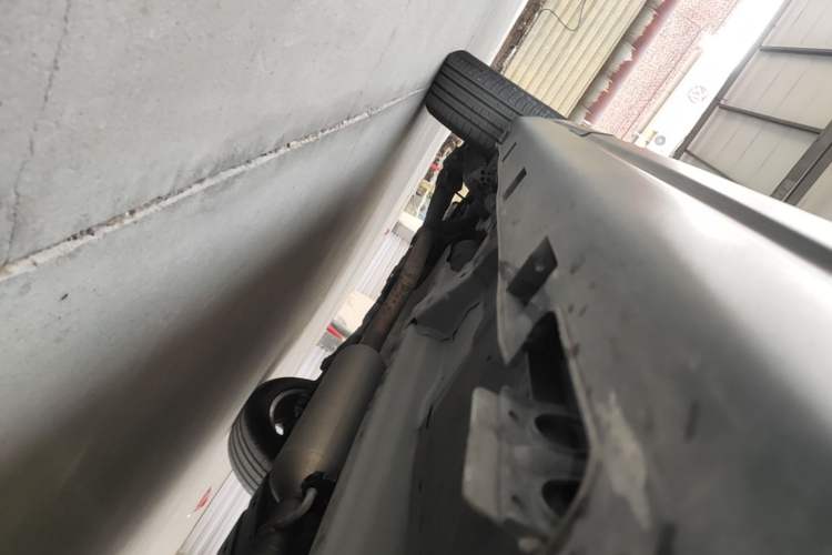 Used Dongfeng Aeolus AX7 2022 Mach Edition 1.5T DCT DF41 Right Side Sill