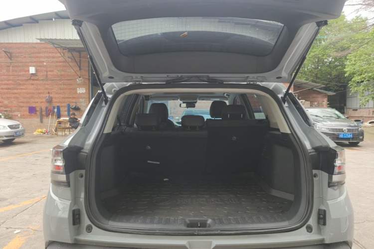 Used Dongfeng Aeolus AX7 2022 Mach Edition 1.5T DCT DF41 Trunk