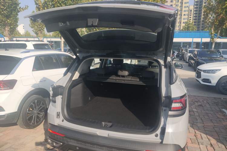 Used Dongfeng Aeolus AX7 2022 Mach Edition 1.5T DCT DF51 Trunk