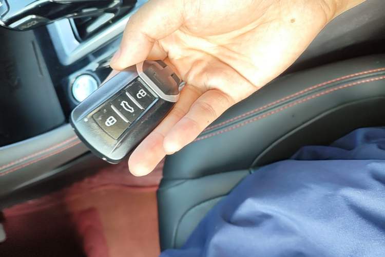 Used Dongfeng Aeolus AX7 2022 Mach Edition 1.5T DCT DF51 Vehicle Key