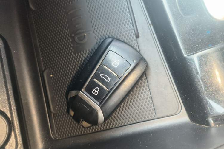 Used Dongfeng Aeolus AX7 2022 Mach Edition 1.5T DCT DF41 Vehicle Key