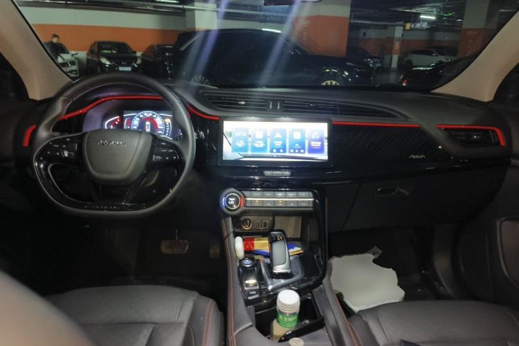 Used Dongfeng Aeolus AX7 2022 Mach Edition 1.5T DCT DF41 Center Console