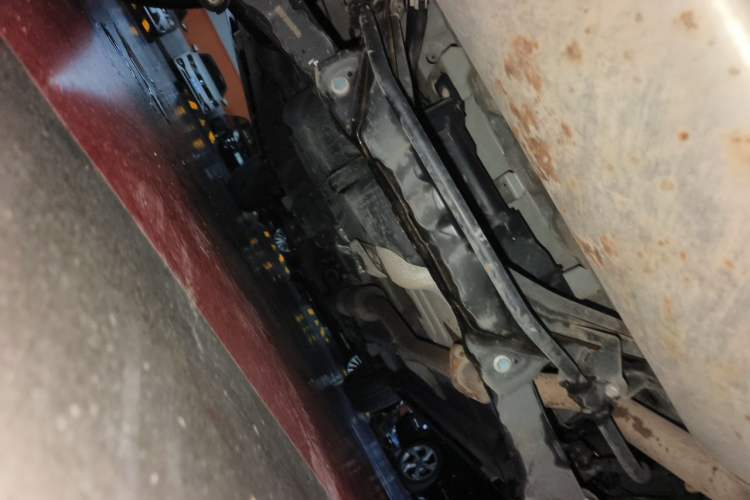 Used Dongfeng Aeolus AX7 2022 Mach Edition 1.5T DCT DF41 Chassis Rear