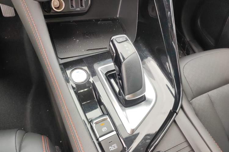 Used Dongfeng Aeolus AX7 2022 Mach Edition 1.5T DCT DF41 Gear Lever