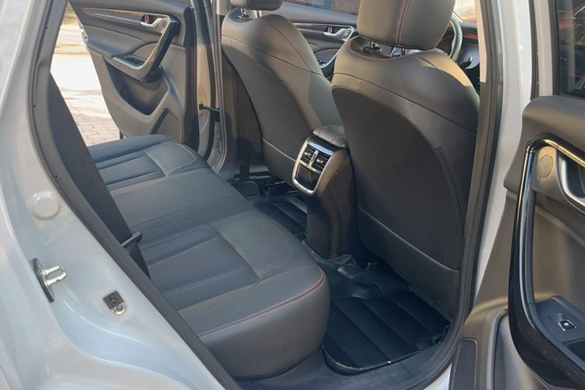 Used Dongfeng Aeolus AX7 2022 Mach Edition 1.5T DCT DF41 Interior 7
