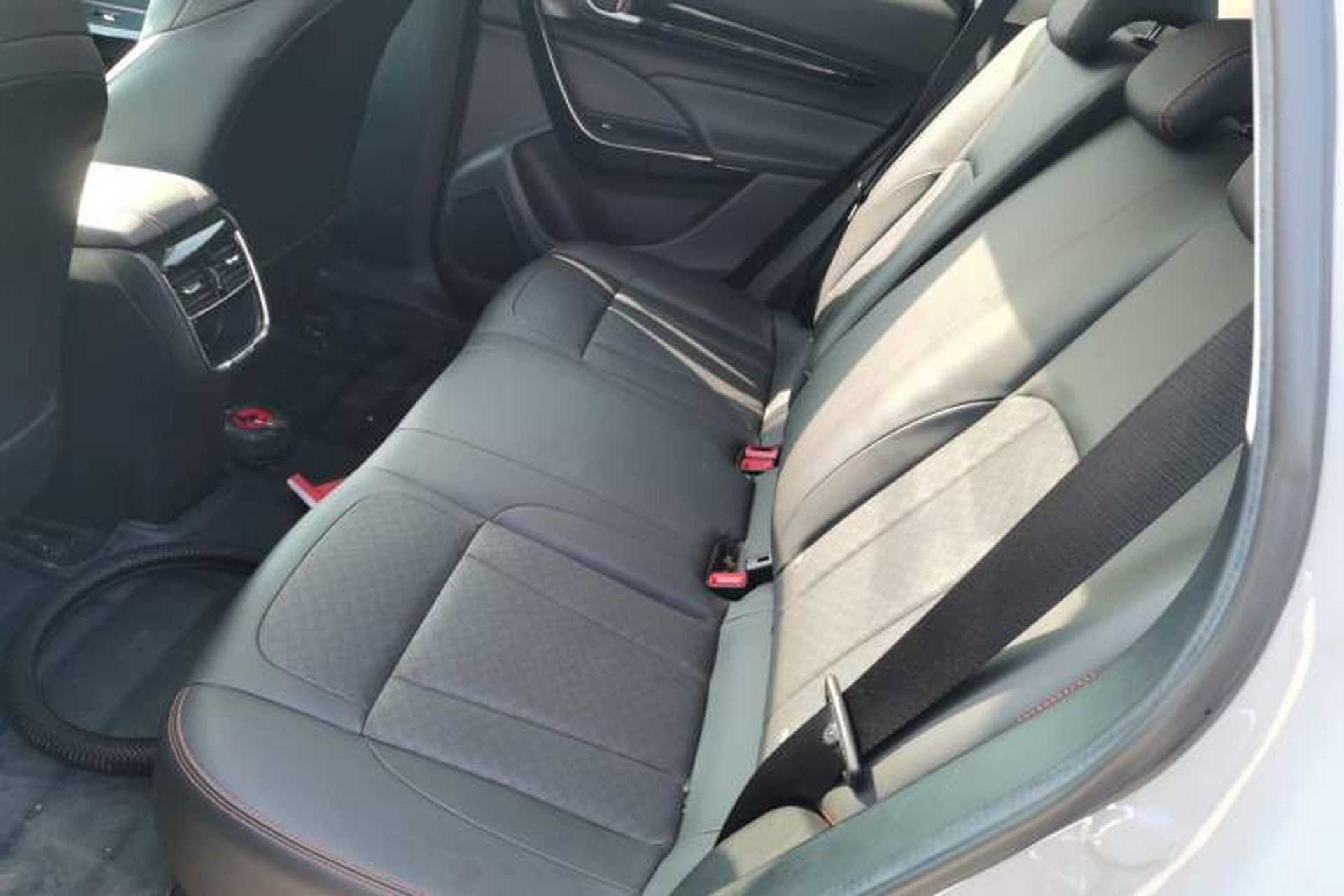 Used Dongfeng Aeolus AX7 2022 Mach Edition 1.5T DCT DF41 Left Rear Seat