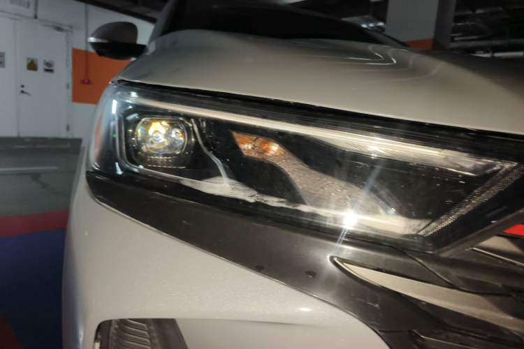 Used Dongfeng Aeolus AX7 2022 Mach Edition 1.5T DCT DF41 Right Front Headlight