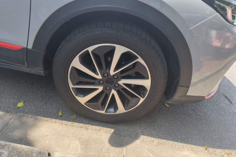 Used Dongfeng Aeolus AX7 2022 Mach Edition 1.5T DCT DF41 Right Front Wheel Hub