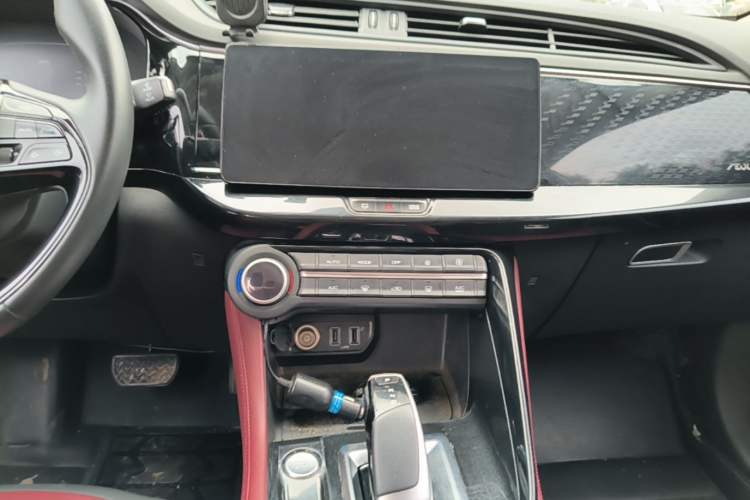 Used Dongfeng Aeolus AX7 2022 Mach Edition 1.5T DCT DF41 Audio And AC Panel