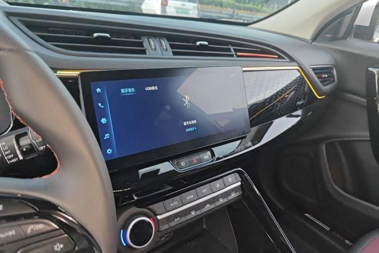 Used Dongfeng Aeolus AX7 2022 Mach Edition 1.5T DCT DF51 Audio And AC Panel