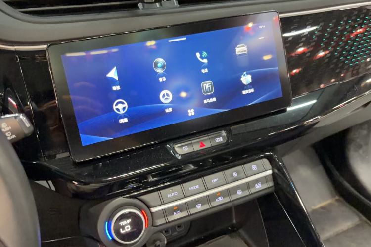 Used Dongfeng Aeolus AX7 2022 Mach Edition 1.5T DCT DF41 Audio And AC Panel