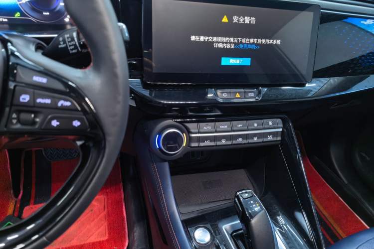Used Dongfeng Aeolus AX7 2022 Mach Edition 1.5T DCT DF51 Audio And AC Panel