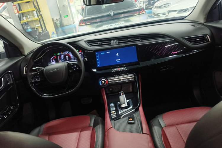 Used Dongfeng Aeolus AX7 2022 Mach Edition 1.5T DCT DF31 Center Console