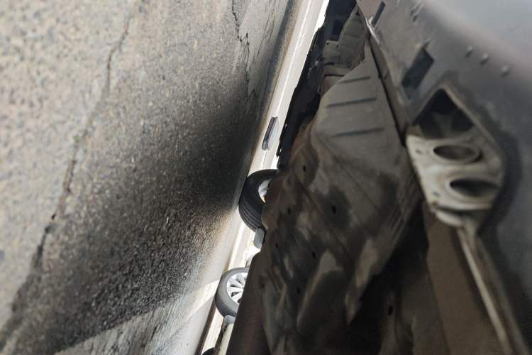 Used Dongfeng Aeolus AX7 2022 Mach Edition 1.5T DCT DF31 Chassis Rear Left