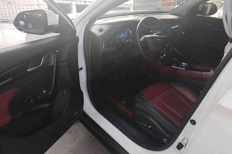 Used Dongfeng Aeolus AX7 2022 Mach Edition 1.5T DCT DF51 Driver Seat