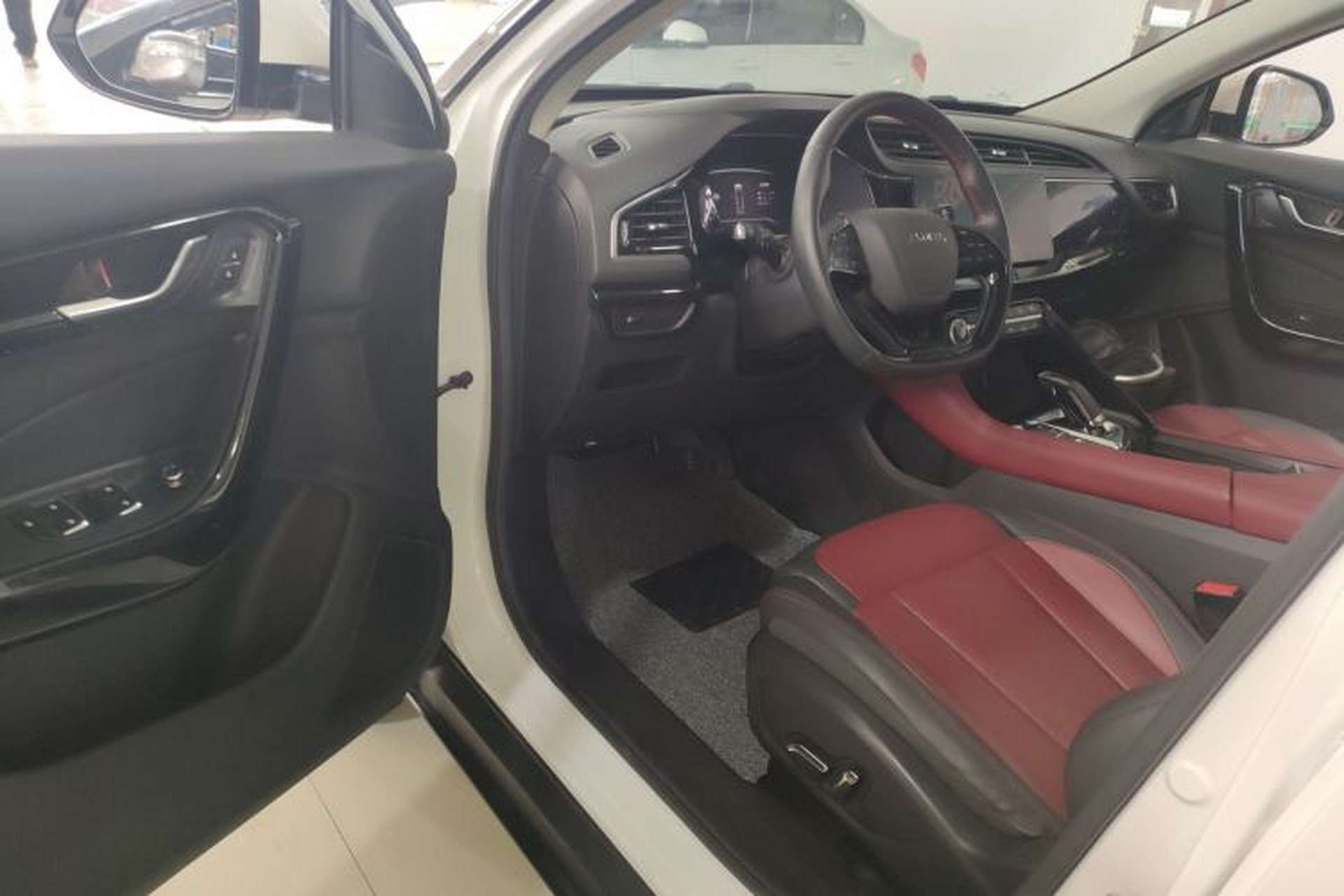 Used Dongfeng Aeolus AX7 2022 Mach Edition 1.5T DCT DF41 Driver Seat