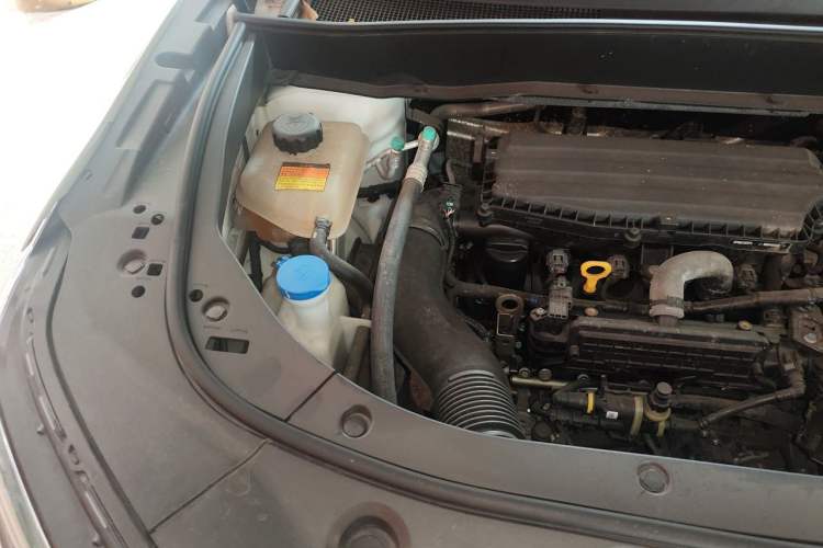 Used Dongfeng Aeolus AX7 2022 Mach Edition 1.5T DCT DF31 Engine Bay Right