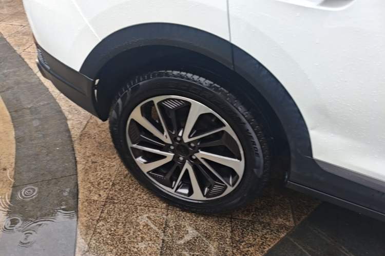 Used Dongfeng Aeolus AX7 2022 Mach Edition 1.5T DCT DF41 Exterior 2