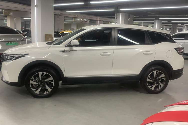Used Dongfeng Aeolus AX7 2022 Mach Edition 1.5T DCT DF31 Exterior 3