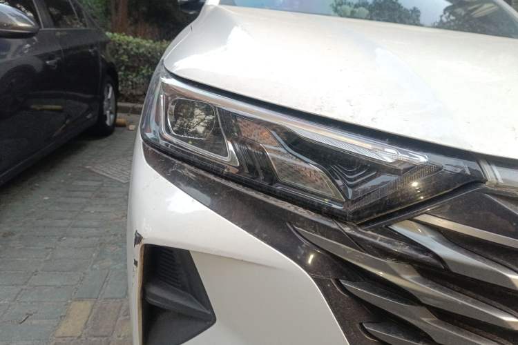 Used Dongfeng Aeolus AX7 2022 Mach Edition 1.5T DCT DF41 Exterior 3