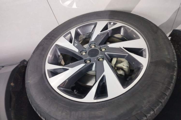 Used Dongfeng Aeolus AX7 2022 Mach Edition 1.5T DCT DF31 Exterior 4