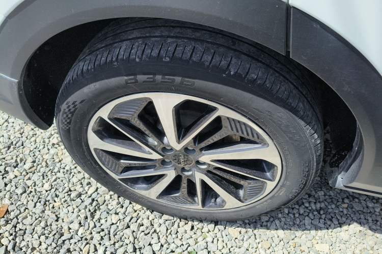 Used Dongfeng Aeolus AX7 2022 Mach Edition 1.5T DCT DF41 Exterior 5