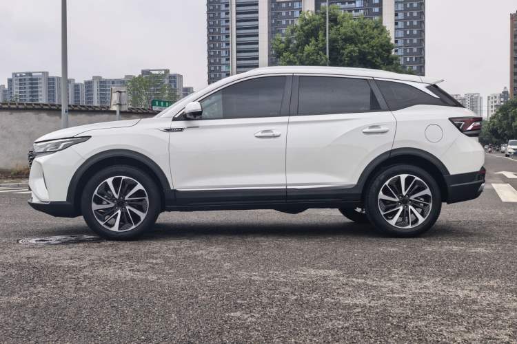Used Dongfeng Aeolus AX7 2022 Mach Edition 1.5T DCT DF41 Exterior 6